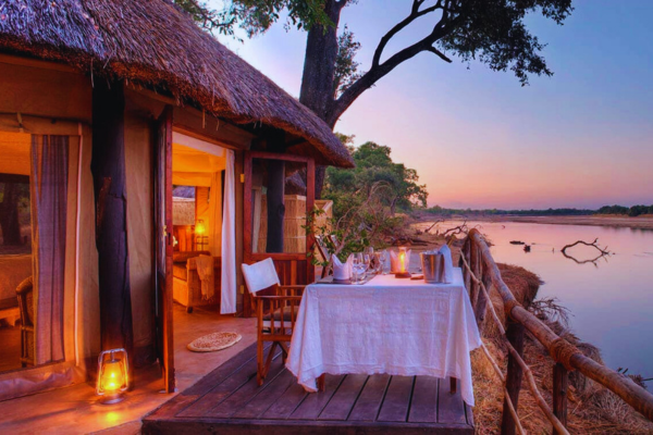 Deluxe South Luangwa & Livingstone